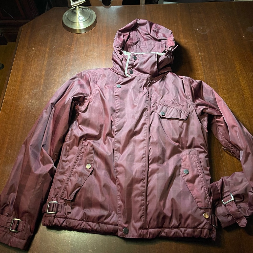 Burton Women's Jacket in Burgundy